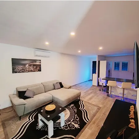 Jolie Maison-6 Personnes Nyaraló *